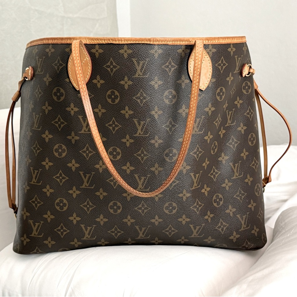 Louis Vuitton Monogram Canvas Tote in Brown and Tan